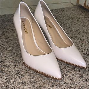 Coach Pumps